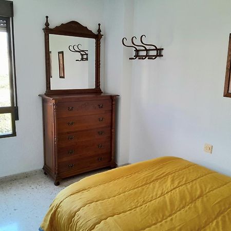 Room In Shared Apartment With Parking Almuñécar Zewnętrze zdjęcie